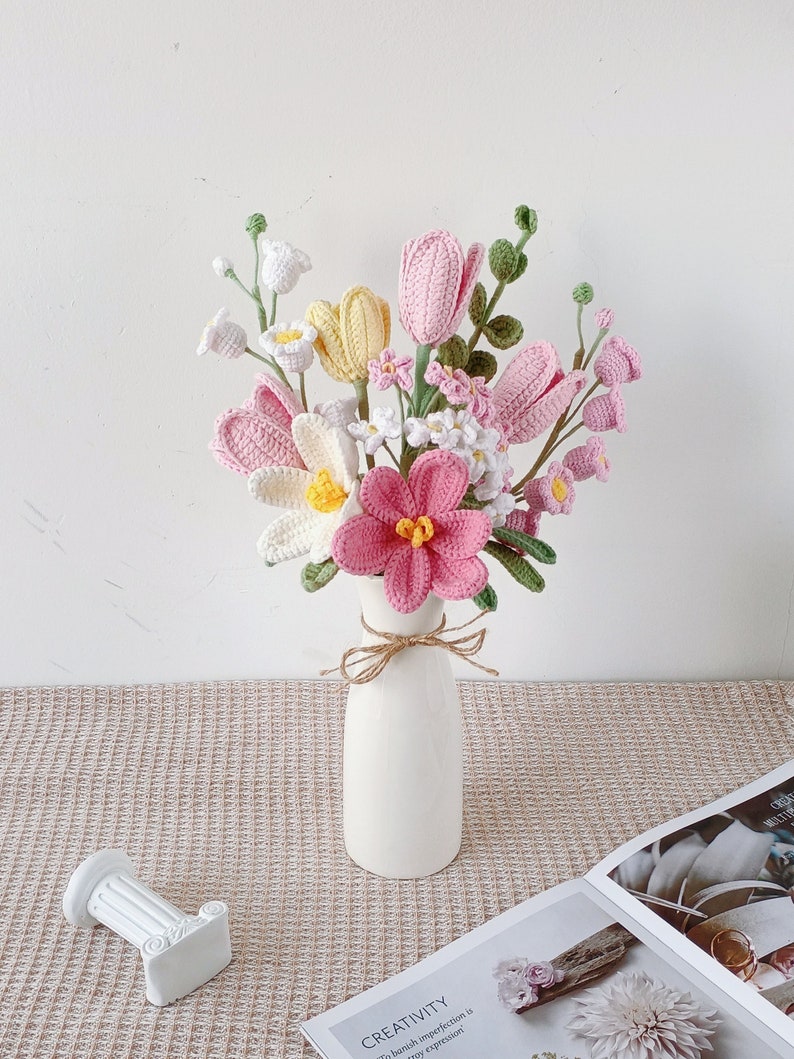 Gehäkelter Blumenstrauß, 10-25 Blumen, rosa, lila, blau, künstliche Blumen, geeignet für Blumenarrangements