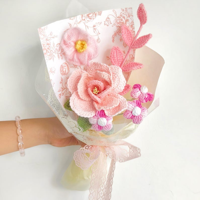 Gehäkelter Blumenstrauß - Handgefertigt mit Eisendrahtstielen - Wählbar in Pink, Gelb, Lila, Blau oder Regenbogenmix