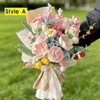 Handgehäkelte Blumensträuße, gestrickte Blumenornamente