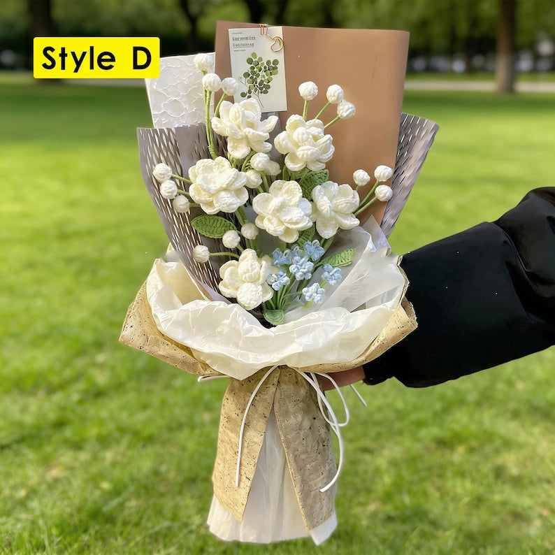 Handgehäkelte Blumensträuße, gestrickte Blumenornamente