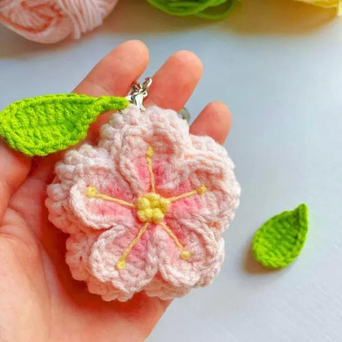Gehäkelte Blume Schlüsselbund Kirschblüte Taschenanhänger Frühling Accessoire Rosa