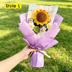 Handgehäkelte Blumensträuße, gestrickte Blumenornamente