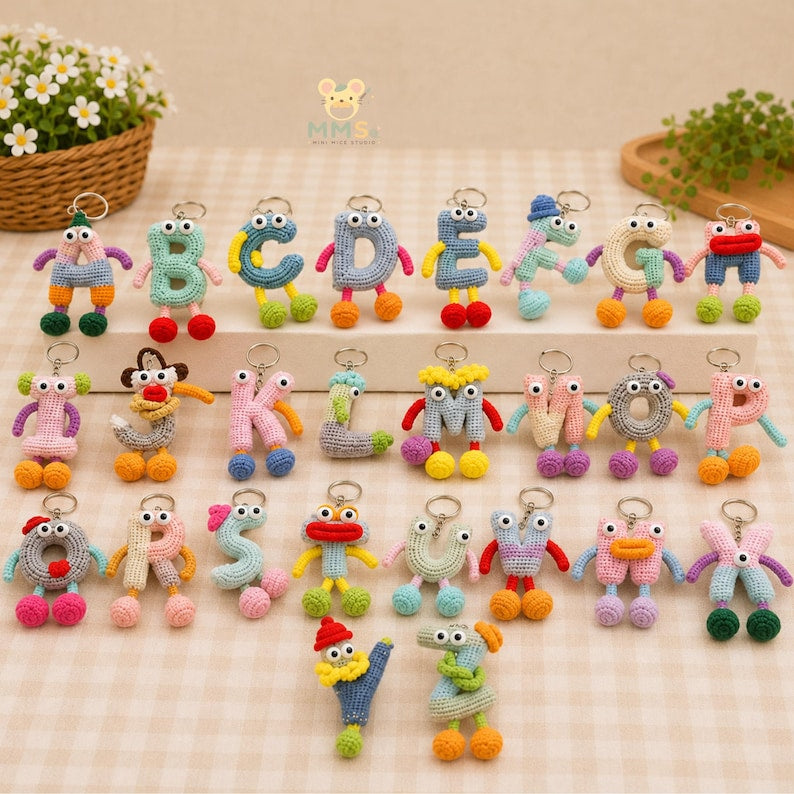 Gehäkelte Alphabet Schlüsselanhänger, Amigurumi Buchstabe Charme, Rucksack Zubehör