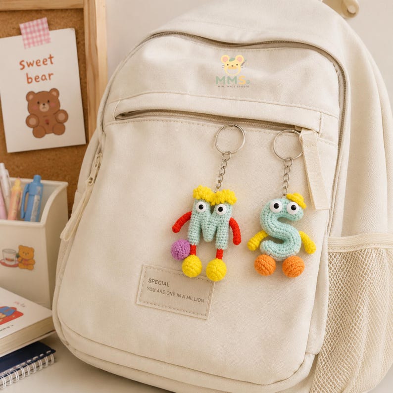 Gehäkelte Alphabet Schlüsselanhänger, Amigurumi Buchstabe Charme, Rucksack Zubehör