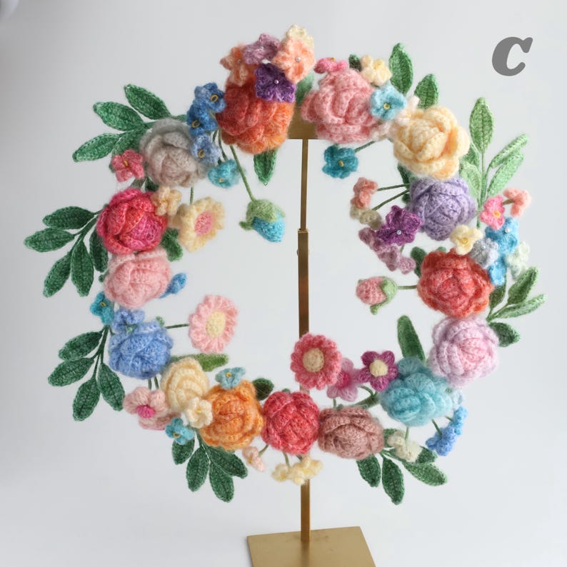 Gehäkelter Frühlingsblumenkranz als Tür- und Wanddekoration, handgefertigt, 16-17 Zoll