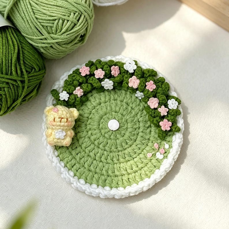 Gehäkelte Untersetzer mit Blumenmuster, 4er-Set, Dekoration im rustikalen Stil