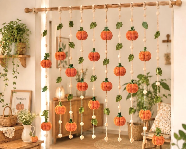 Gehäkelte Kürbis-Girlande, Herbstliche Fensterdeko, HalloGehäkelter Kürbiskranz, herbstliche Fensterdekoration, Hängeornament, Wohndekoration im Bohème-Stil.ween-Hängedeko, Boho-Wohndek