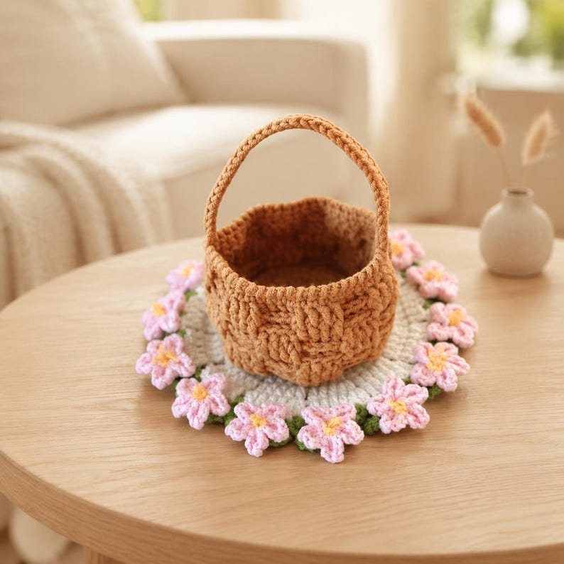 Gehäkelte Blumenuntersetzer, florale Untersetzer, Mini-Blumenkörbchen, Tischdekorationen im Landhausstil